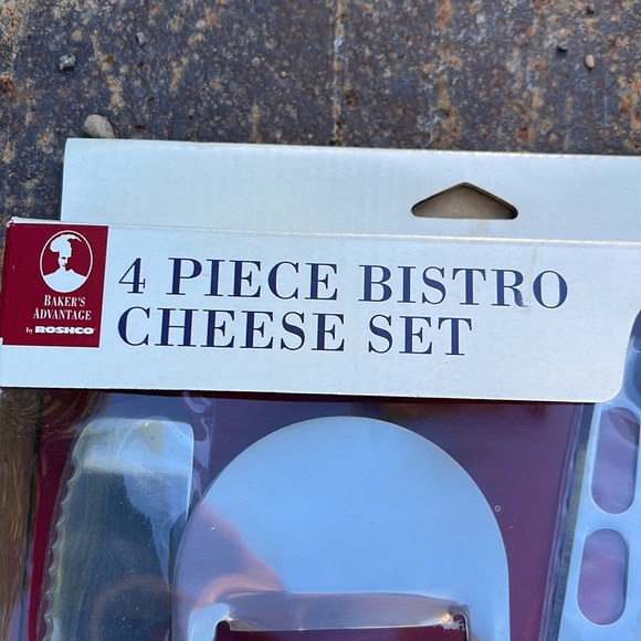 🆕 NRFB 4 Piece Cheese Bistro Set 🧀 - Picture 2 of 8